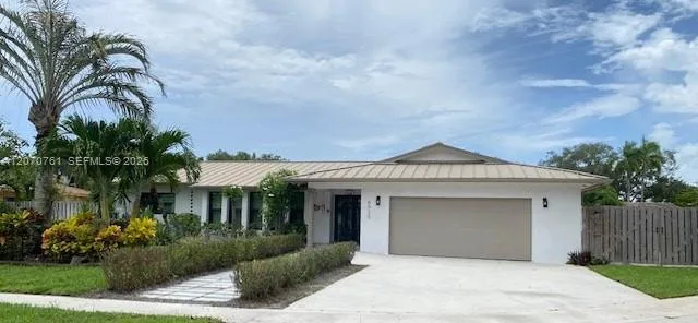 6020 SW 17th Ct, Plantation, FL 33317