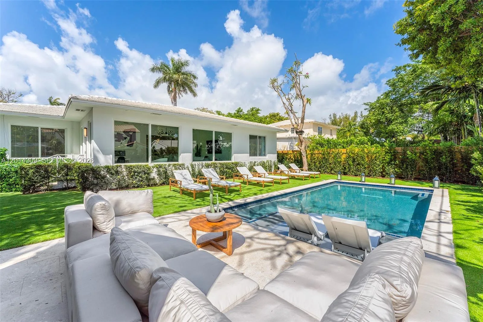 6145 La Gorce Dr, Miami Beach, FL 33140