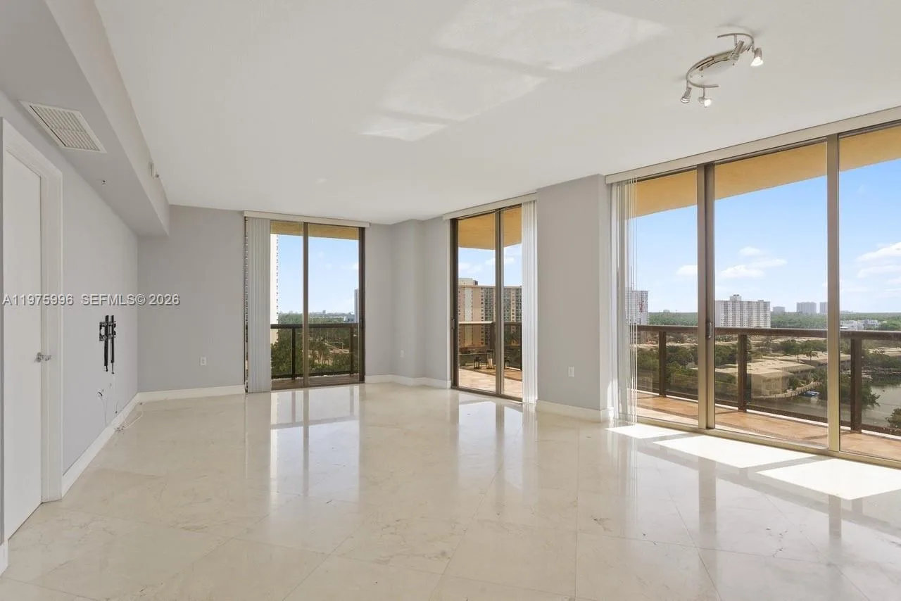 16275 Collins Ave # 904, Sunny Isles Beach, FL 33160