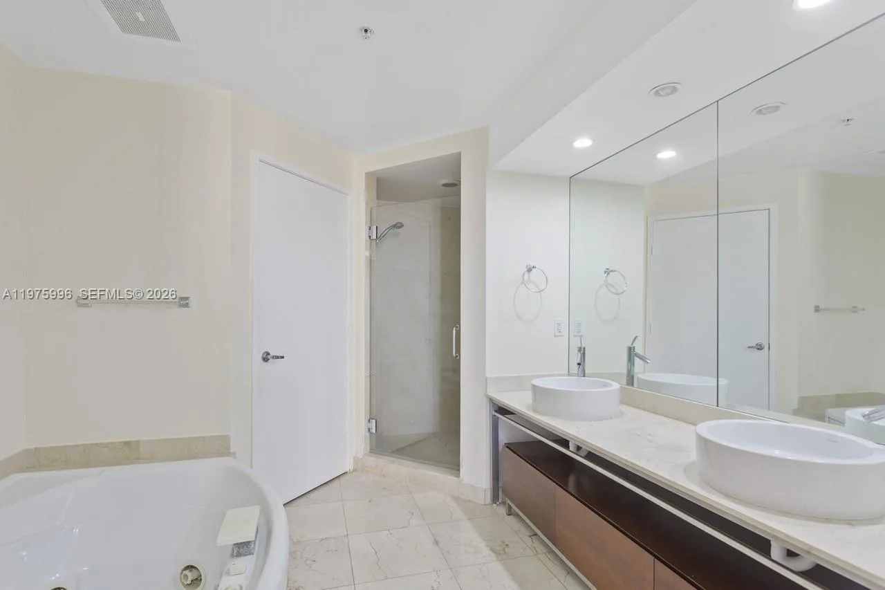 16275 Collins Ave # 904, Sunny Isles Beach, FL 33160 photo 7