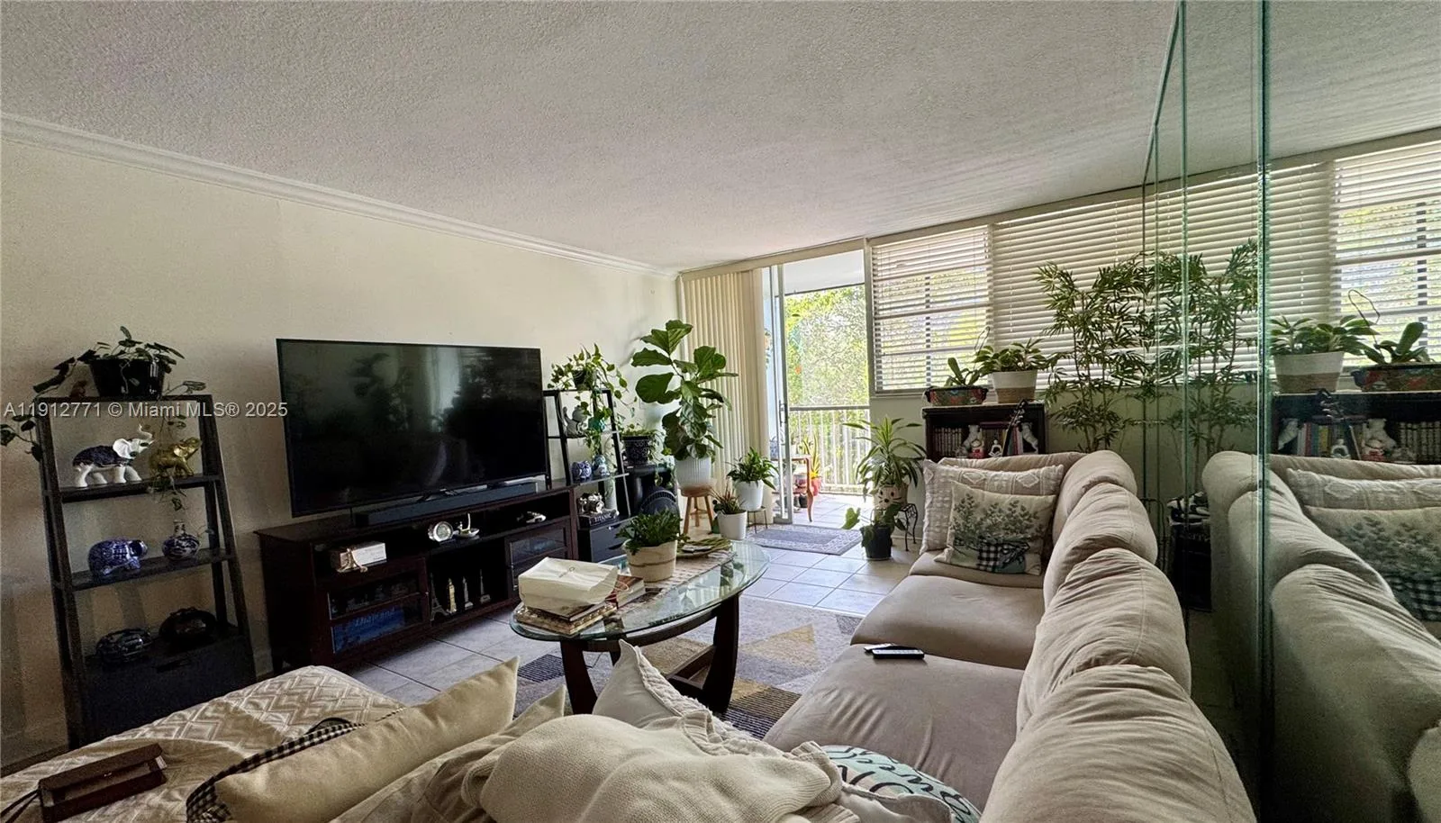 16518 NE 26th Ave # 304, North Miami Beach, FL 33160 photo 3