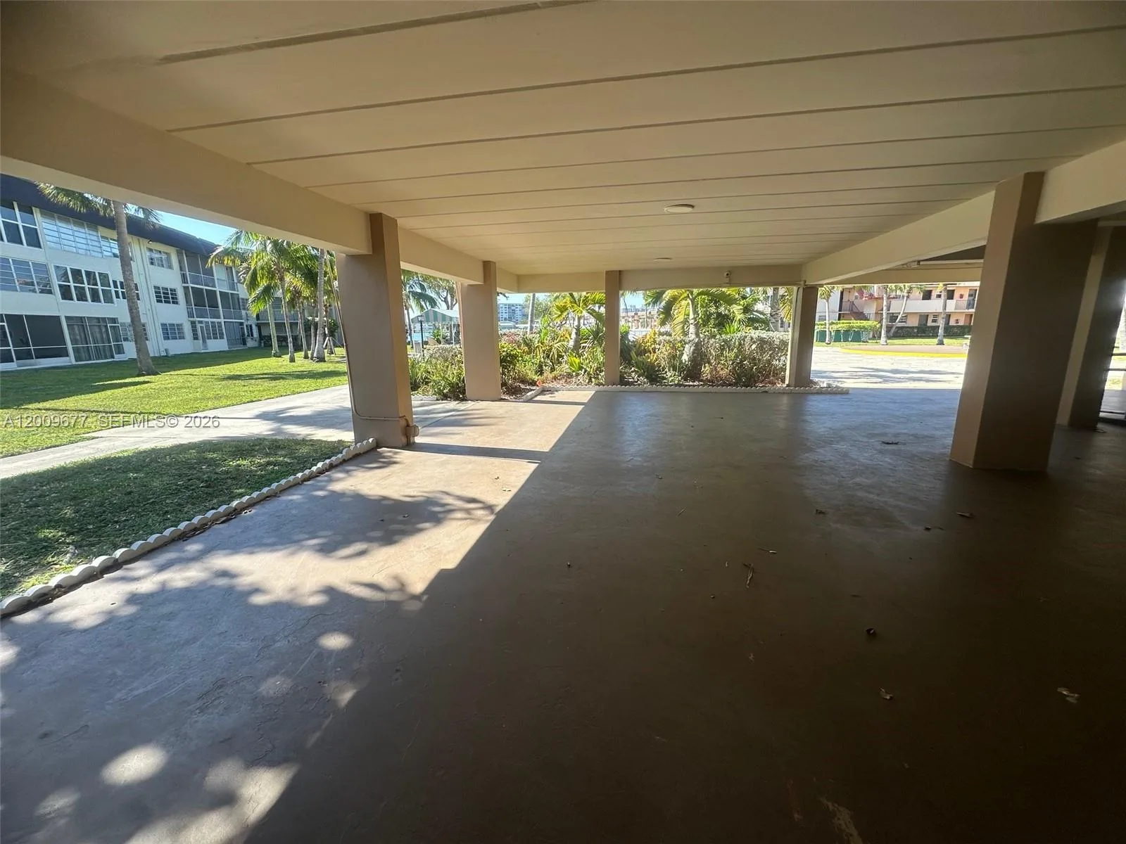 1530 NE 191st St # 205, Miami, FL 33179 photo 6