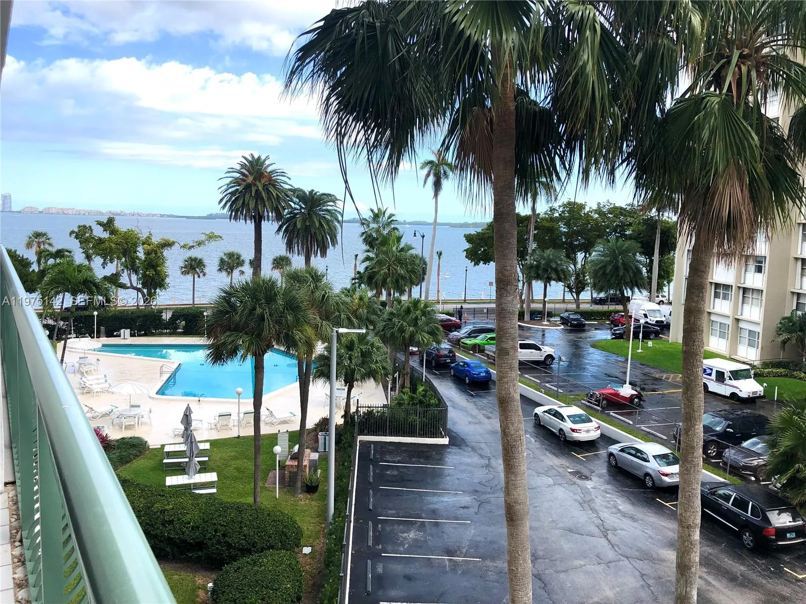 1408 Brickell Bay Dr # 404, Miami, FL 33131 photo 2