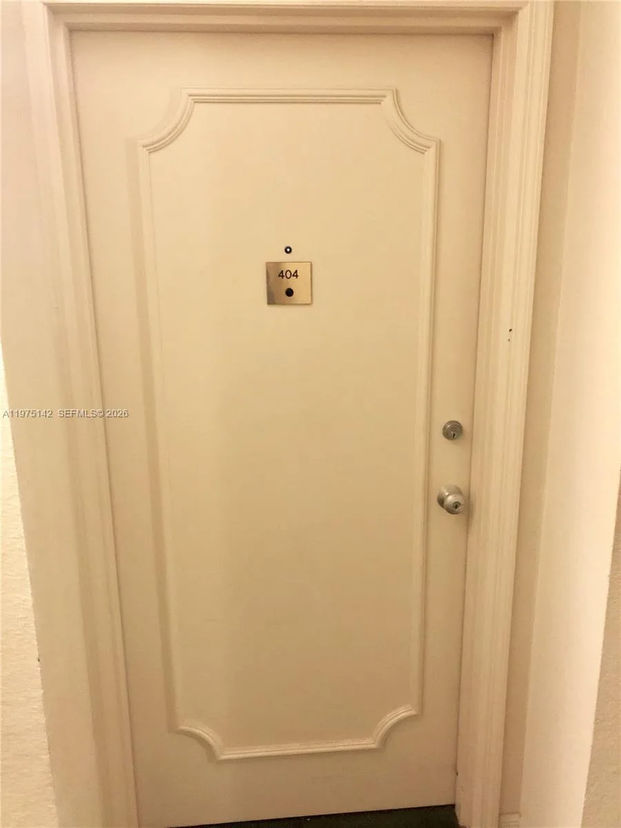 1408 Brickell Bay Dr # 404, Miami, FL 33131 photo 4