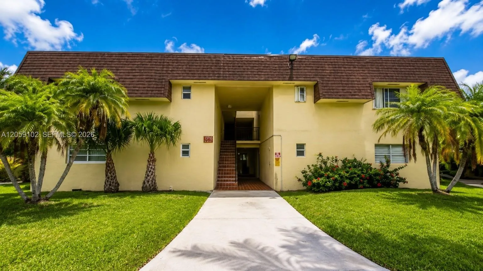 13710 SW 90th Ave # 4, Miami, FL 33176