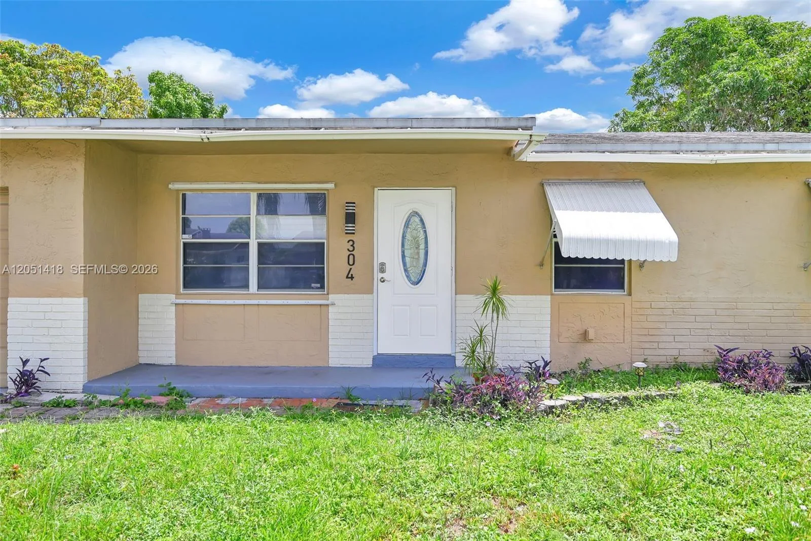 304 SW 77th Ave, North Lauderdale, FL 33068