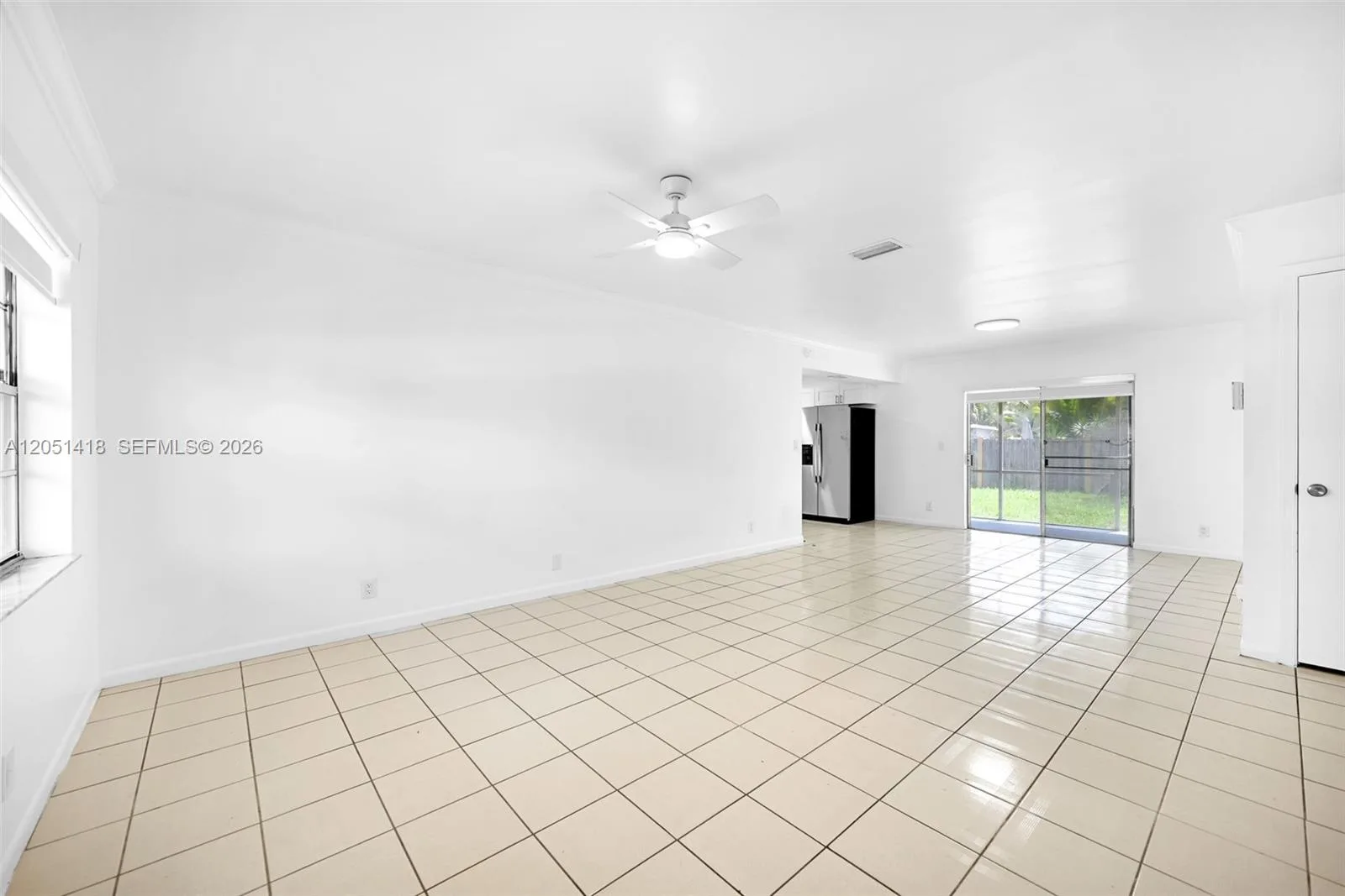304 SW 77th Ave, North Lauderdale, FL 33068 photo 3