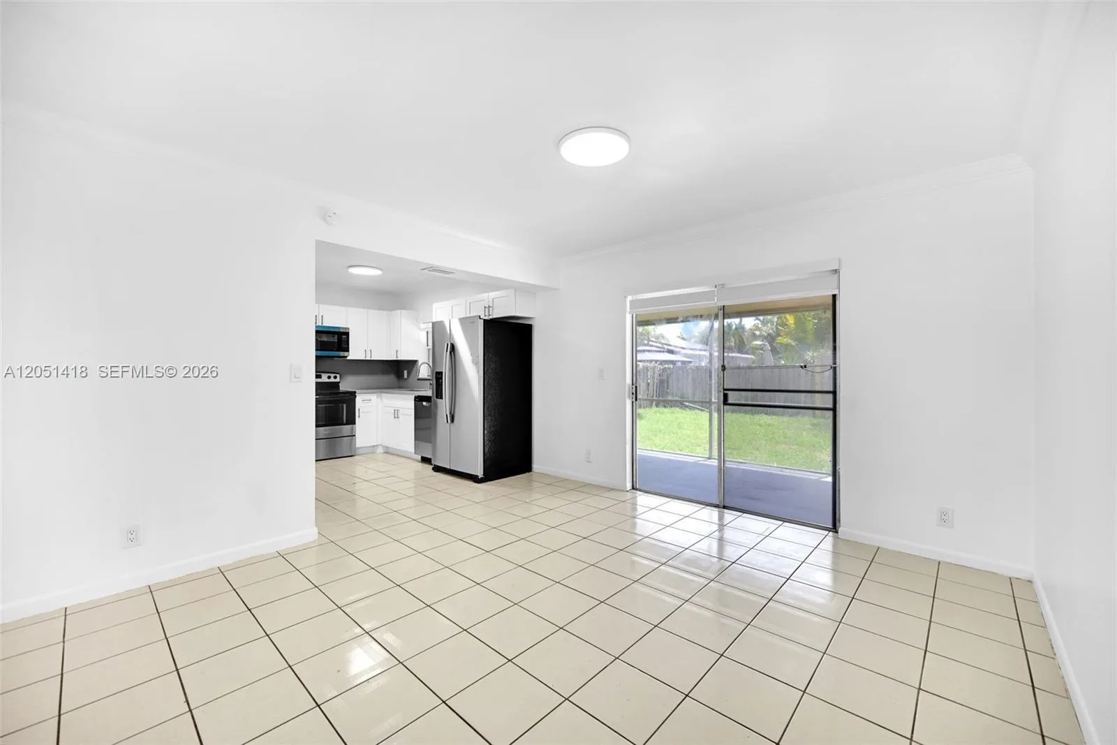 304 SW 77th Ave, North Lauderdale, FL 33068 photo 9