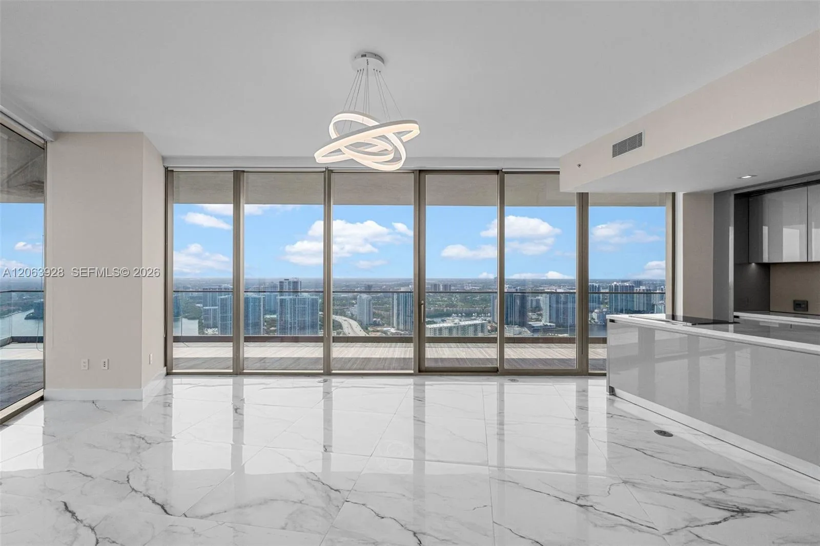 18975 Collins Ave # 3605, Sunny Isles Beach, FL 33160 photo 4