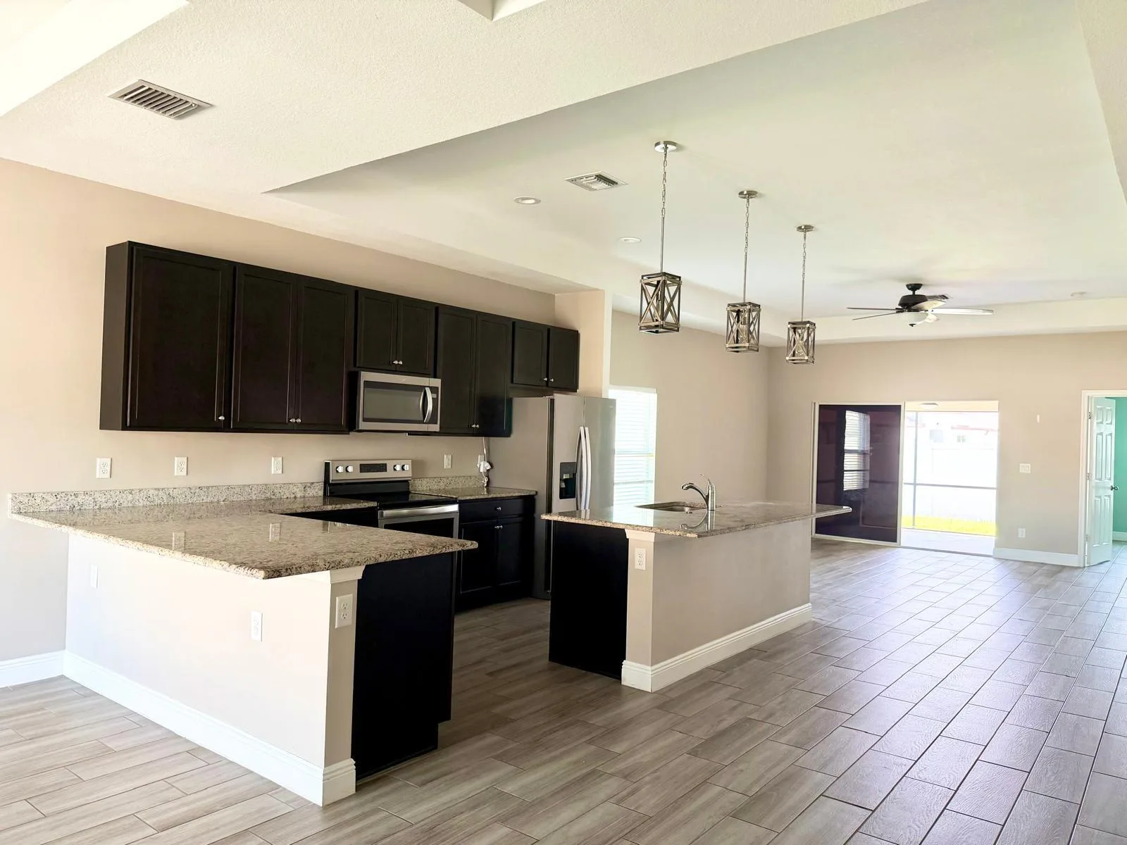 340 PALM BREEZES Drive, Fort Pierce, FL 34945 photo 10