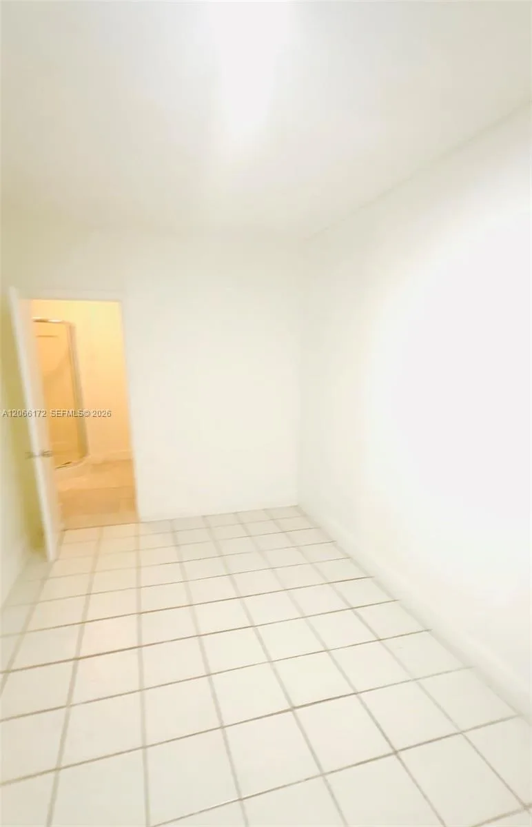 1922 Mckinley St # 3, Hollywood, FL 33020 photo 2