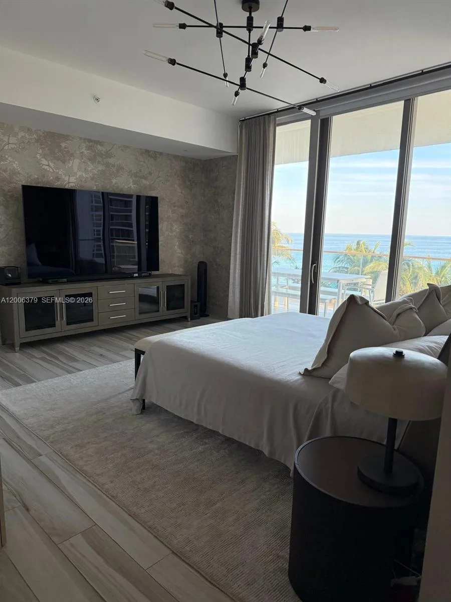18975 Collins Ave # 304, Sunny Isles Beach, FL 33160 photo 2