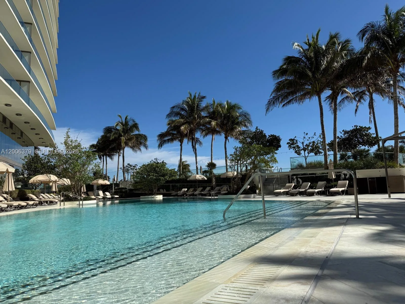 18975 Collins Ave # 304, Sunny Isles Beach, FL 33160 photo 9