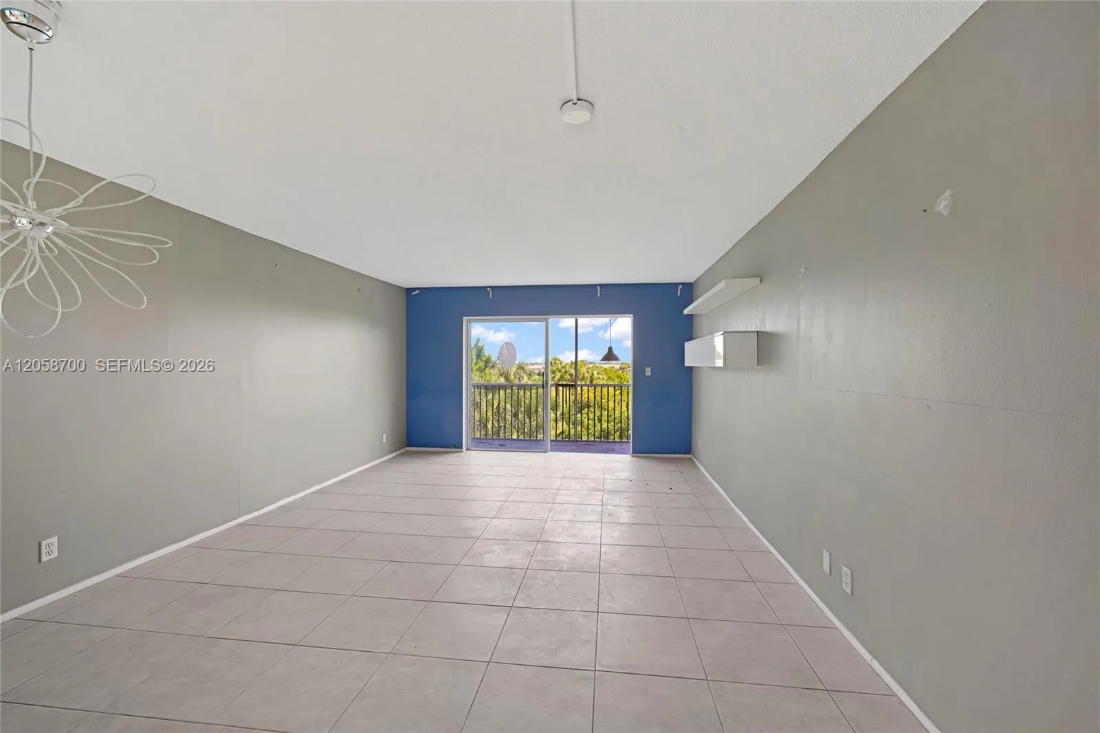 4800 Hillcrest Ln # 402, Hollywood, FL 33021 photo 5