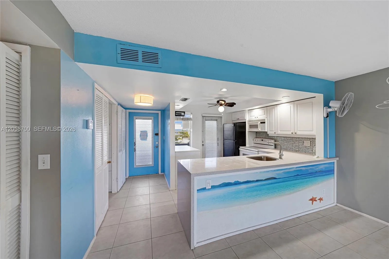 4800 Hillcrest Ln # 402, Hollywood, FL 33021 photo 8