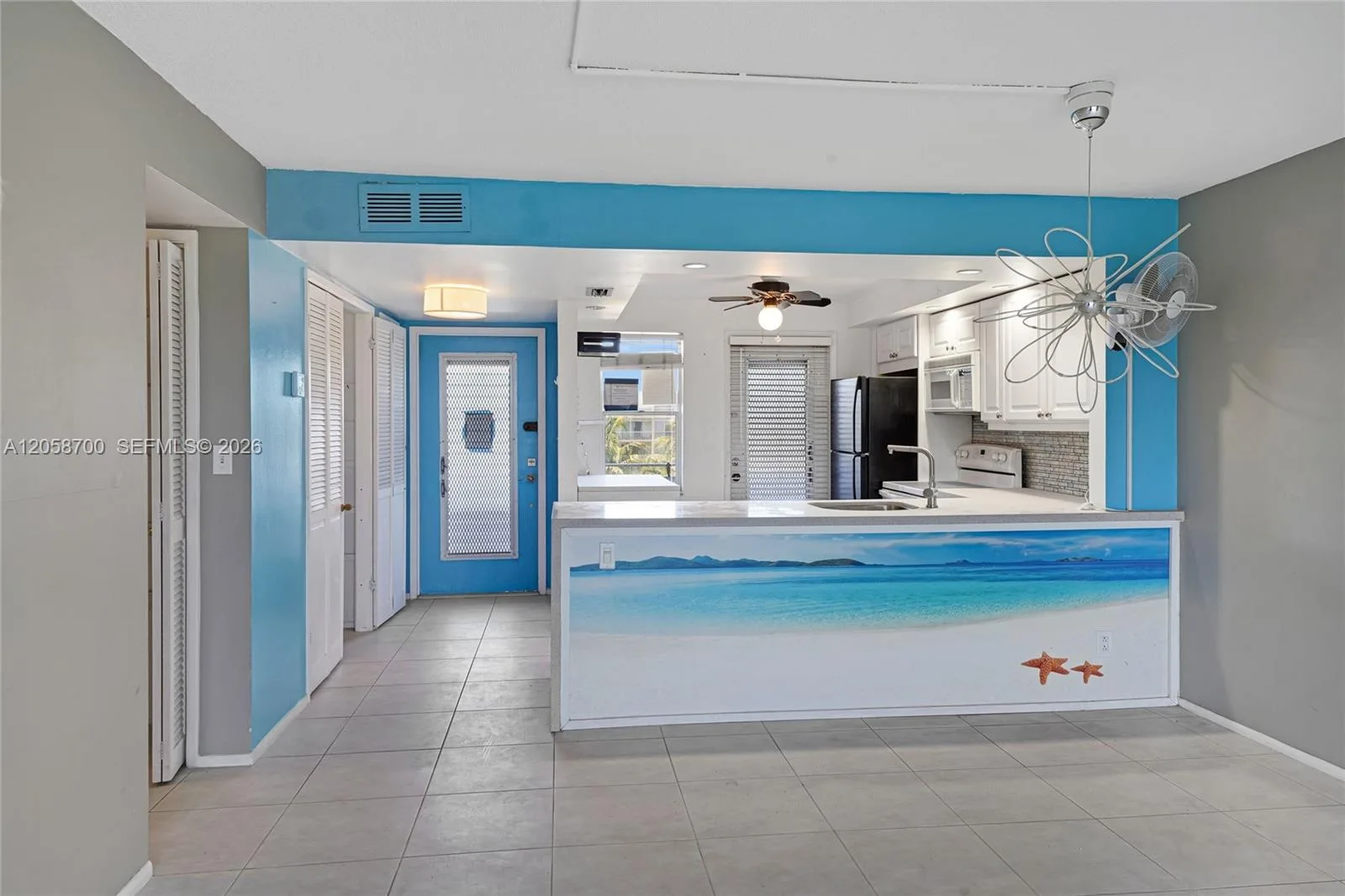 4800 Hillcrest Ln # 402, Hollywood, FL 33021 photo 9