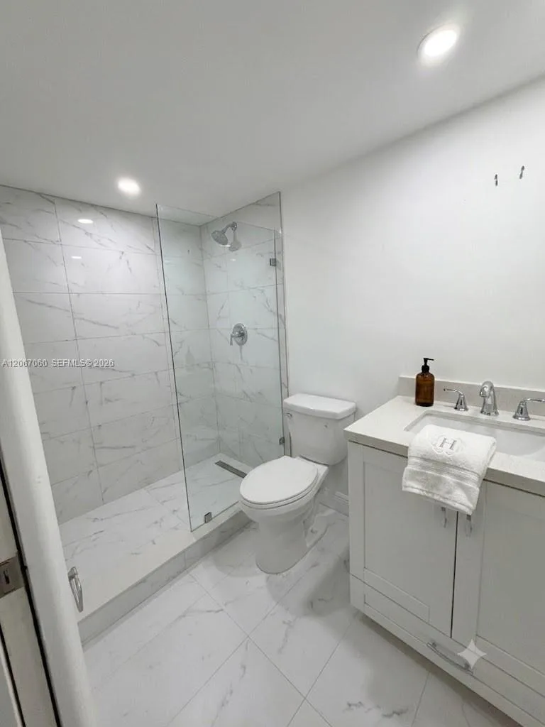 8065 SW 107th Ave # 201, Miami, FL 33173 photo 6