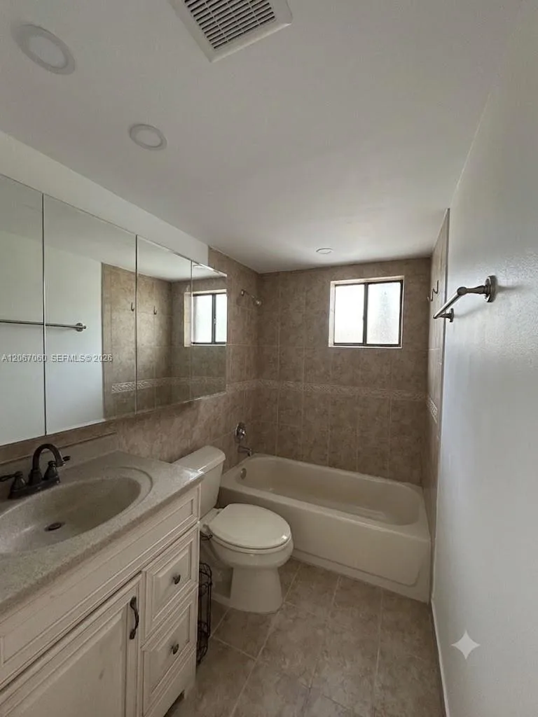 8065 SW 107th Ave # 201, Miami, FL 33173 photo 7