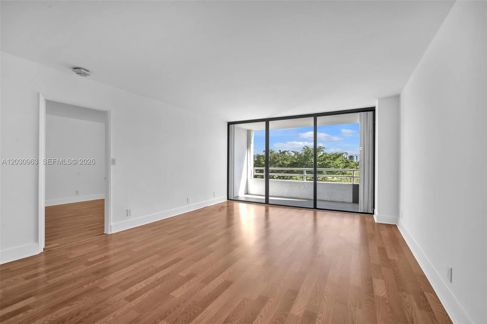 20355 NE 34th Ct # 421, Aventura, FL 33180 photo 2