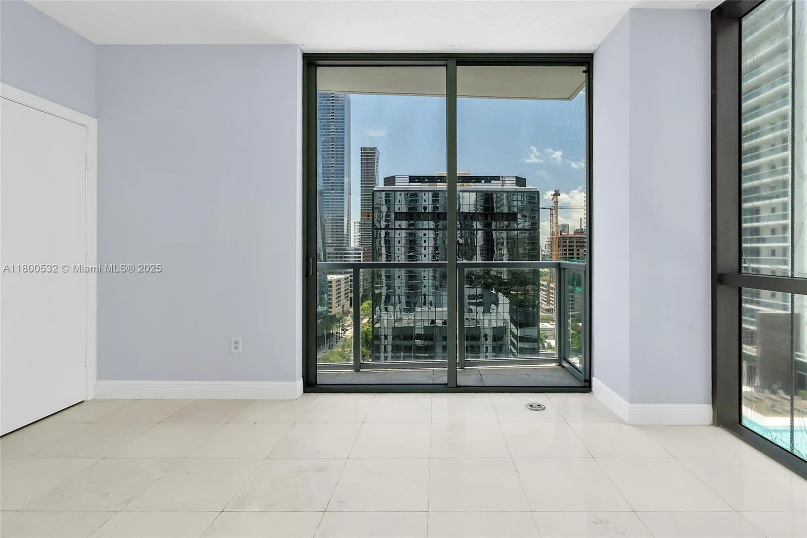 1060 Brickell Ave # 1811, Miami, FL 33131 photo 3