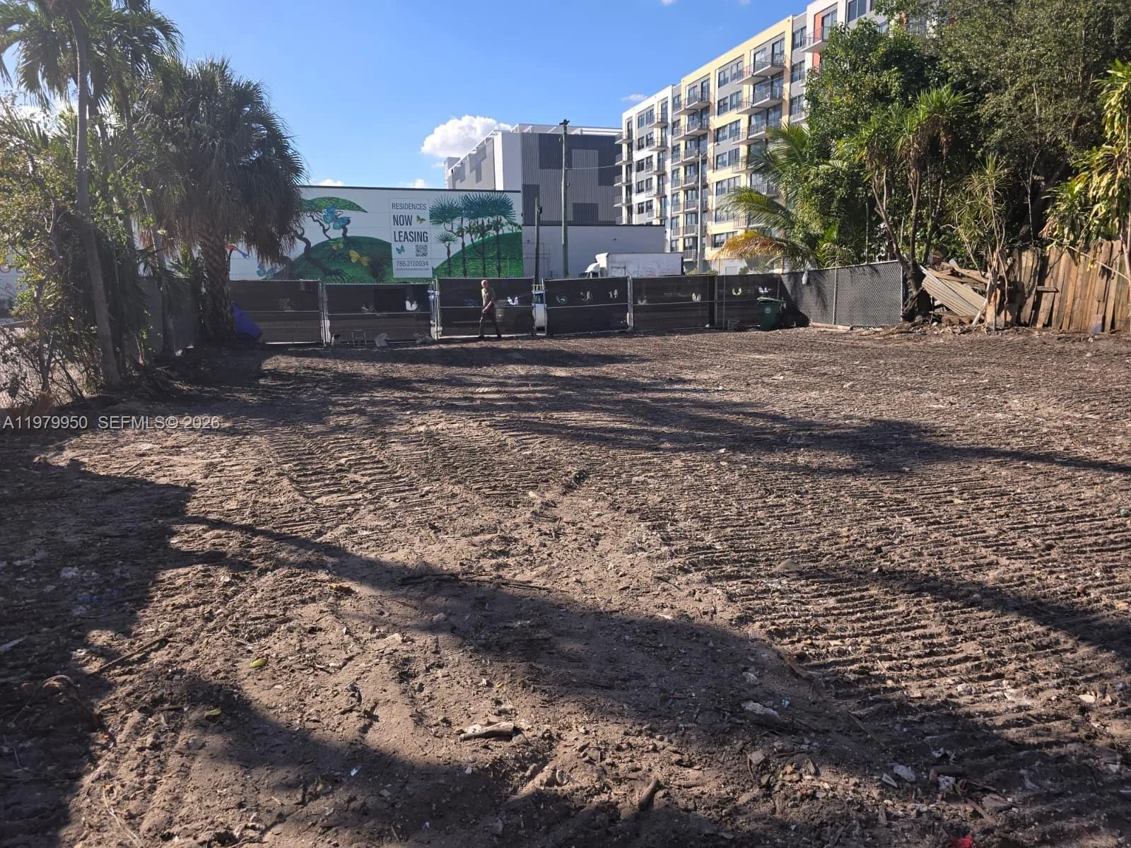 951 NW 37th Ave, Miami, FL 33125 photo 3
