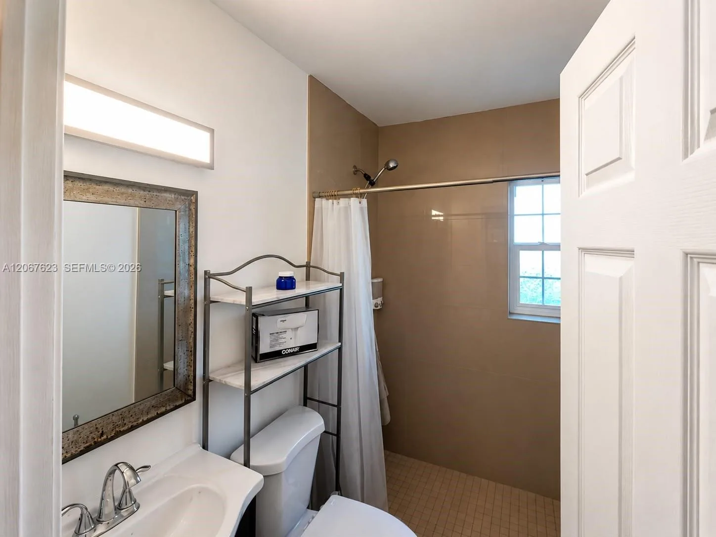 1639 Hayes St # 1, Hollywood, FL 33020 photo 8