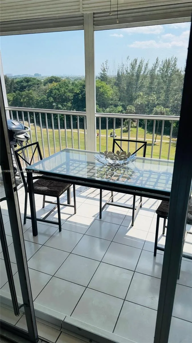 3150 N Palm Aire Dr # 801, Pompano Beach, FL 33069 photo 2
