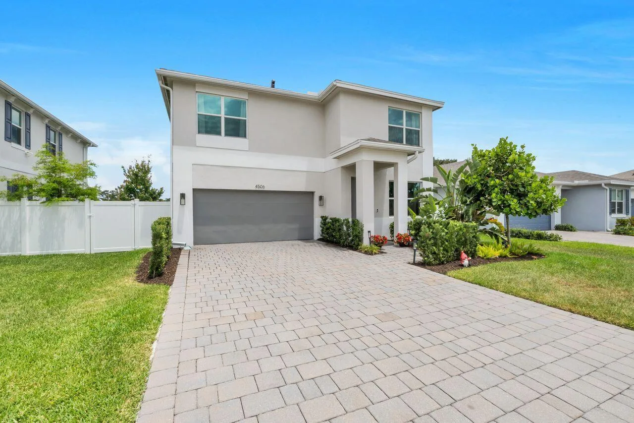 4506 Catalina Way, FL 33463