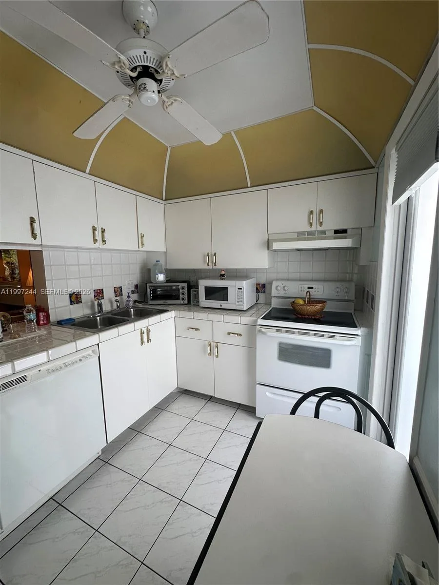 1445 Atlantic Shores Blvd # 307, Hallandale Beach, FL 33009 photo 3