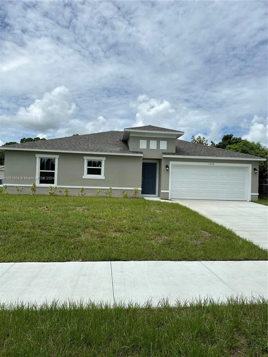 1252 Glencove avenue NW # 44, Palm Bay, FL 32907