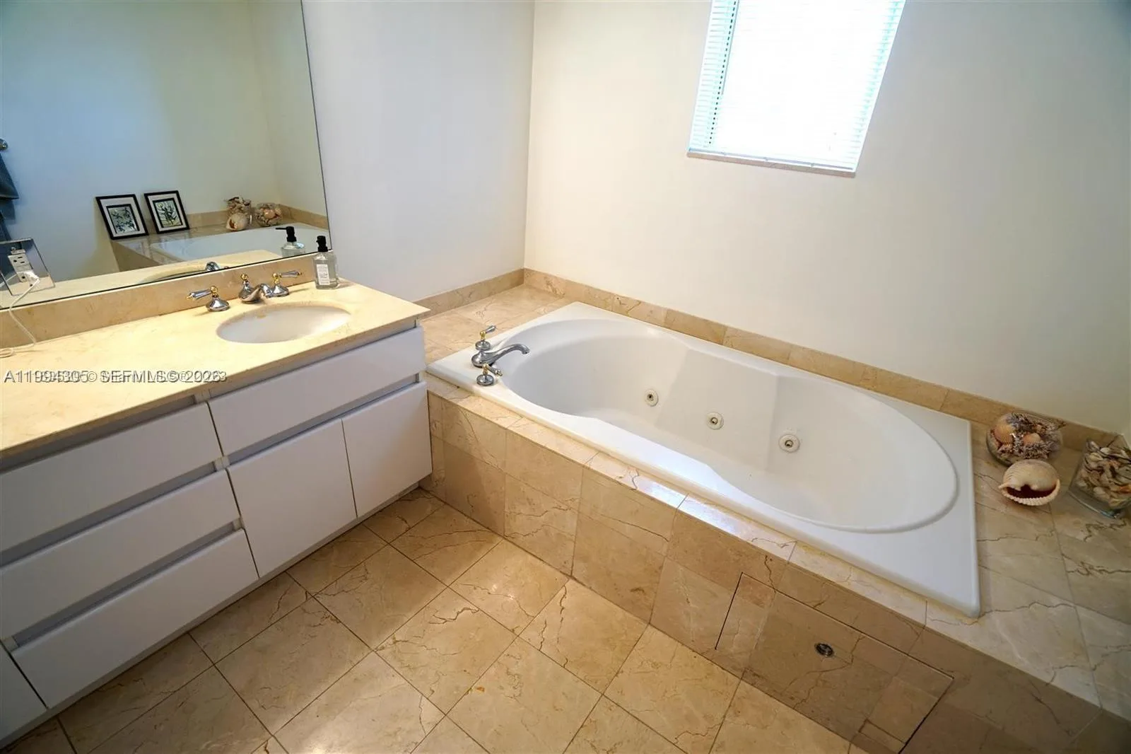 16711 Collins Ave # 601, Sunny Isles Beach, FL 33160 photo 13