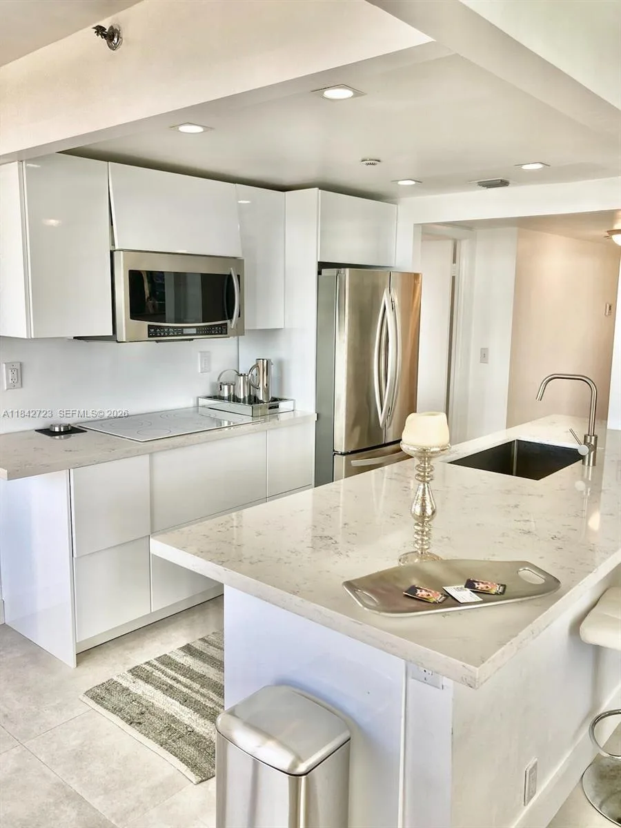 2555 Collins Ave # PH214, Miami Beach, FL 33140 photo 5