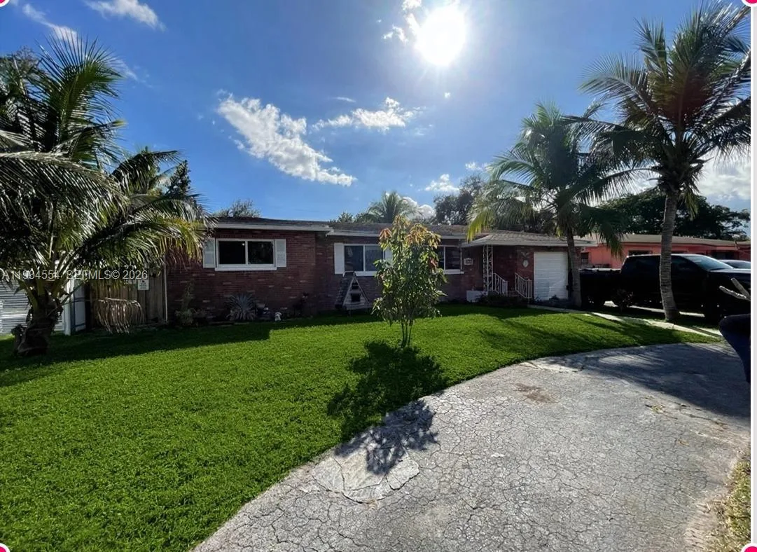 630 NE 165th St, Miami, FL 33162 photo 3