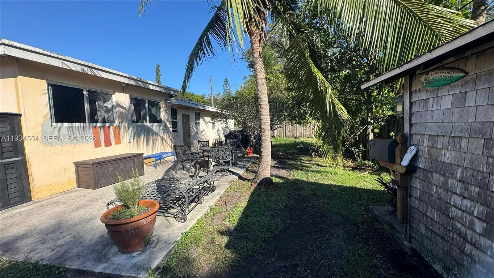 630 NE 165th St, Miami, FL 33162 photo 4