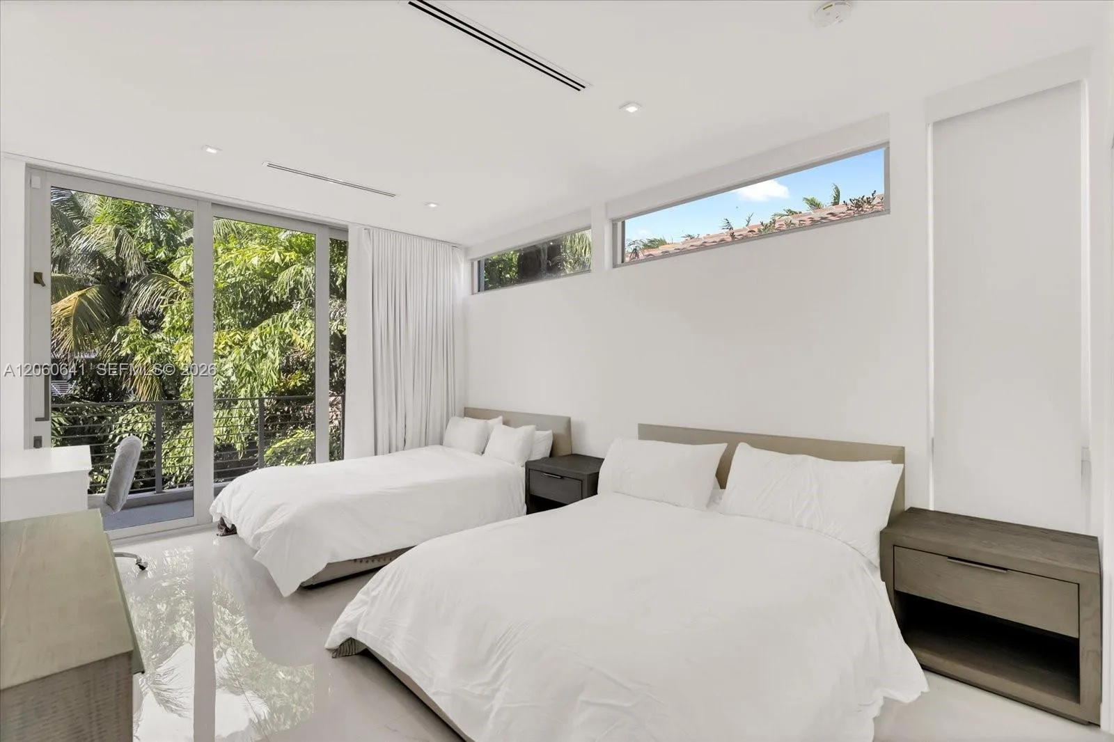 7830 Atlantic Way, Miami Beach, FL 33141 photo 13