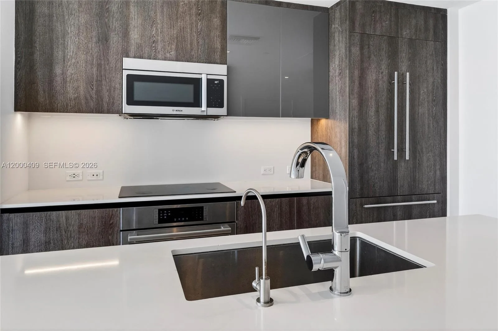 68 SE 6th St # 3906, Miami, FL 33131 photo 8