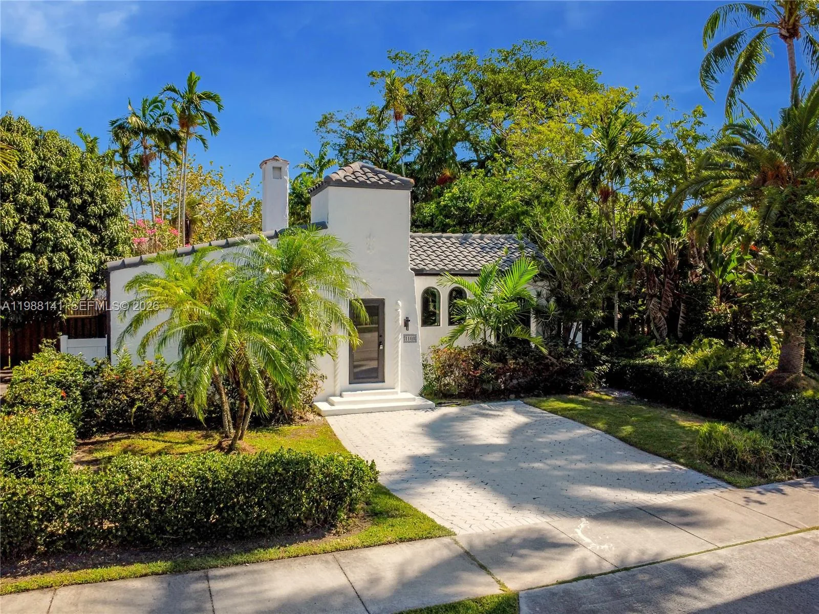 1108 Harrison St, Hollywood, FL 33019