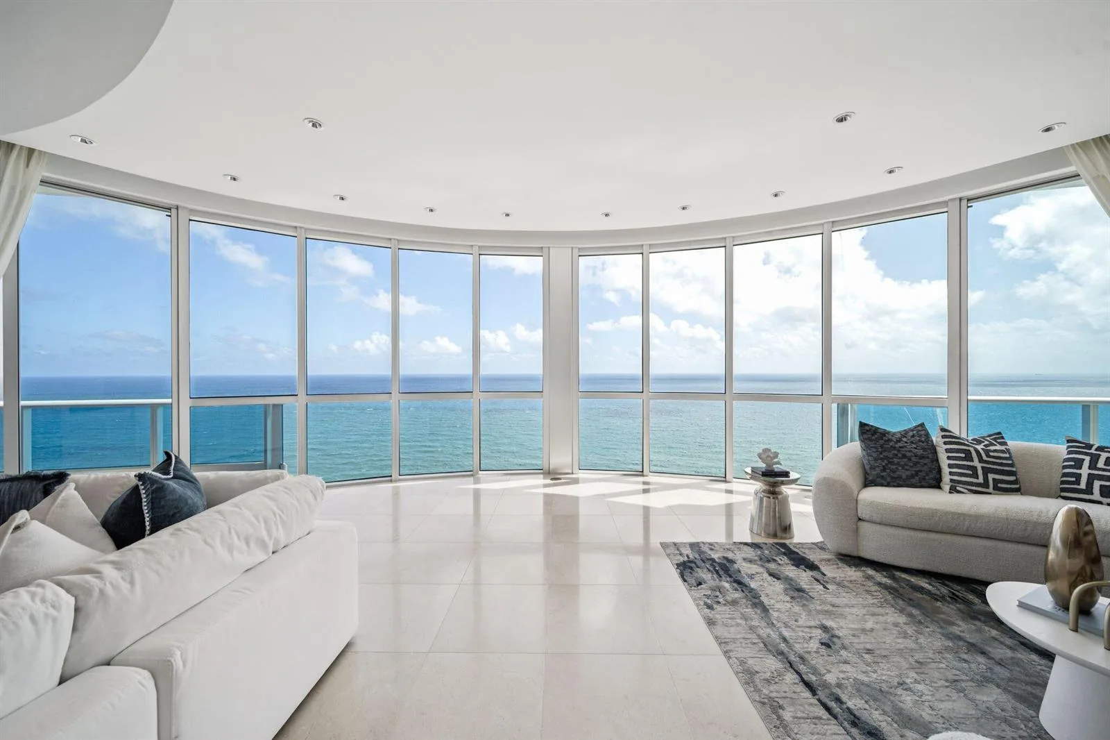 1600 S Ocean Boulevard # UPH01, Lauderdale By The Sea, FL 33062