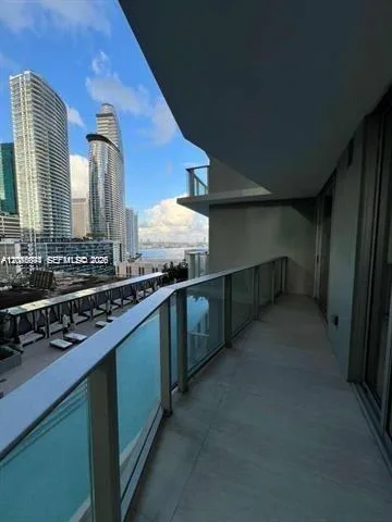 77 SE 5th St # 1605, Miami, FL 33131 photo 3