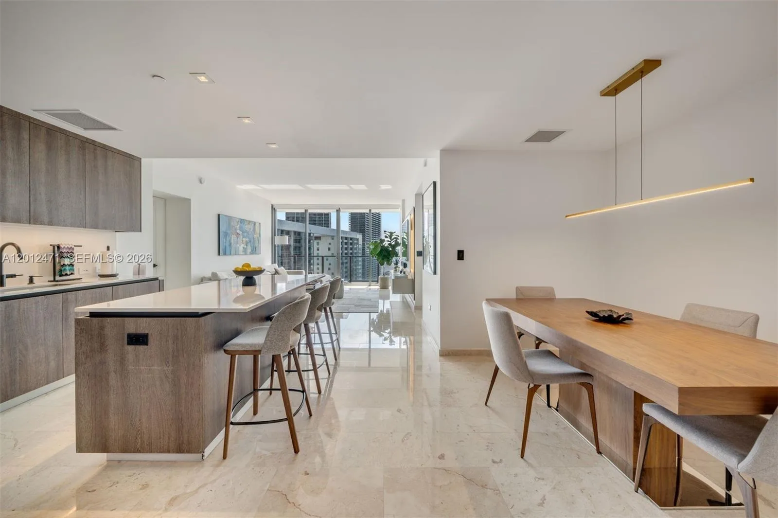 68 SE 6th St # 3407, Miami, FL 33131 photo 3