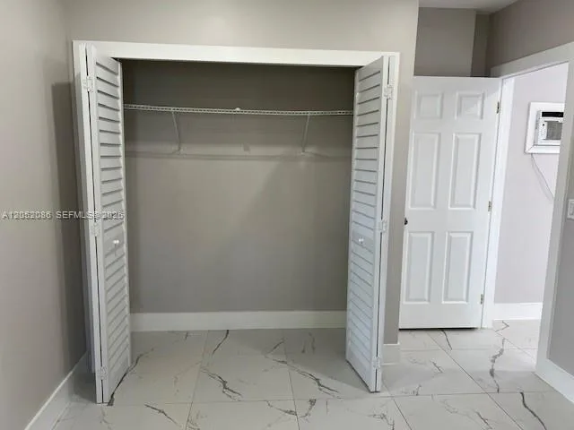 922 NW 2nd St # 4, Miami, FL 33128 photo 3
