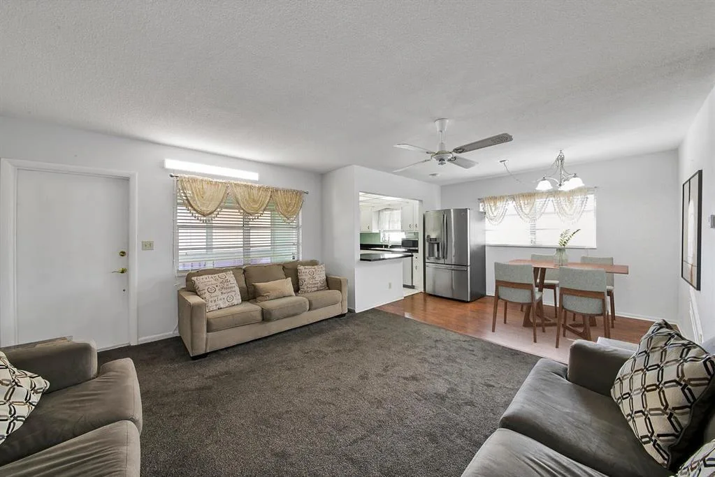 5300 Washington Street # G321, Pembroke Pines, FL 33025
