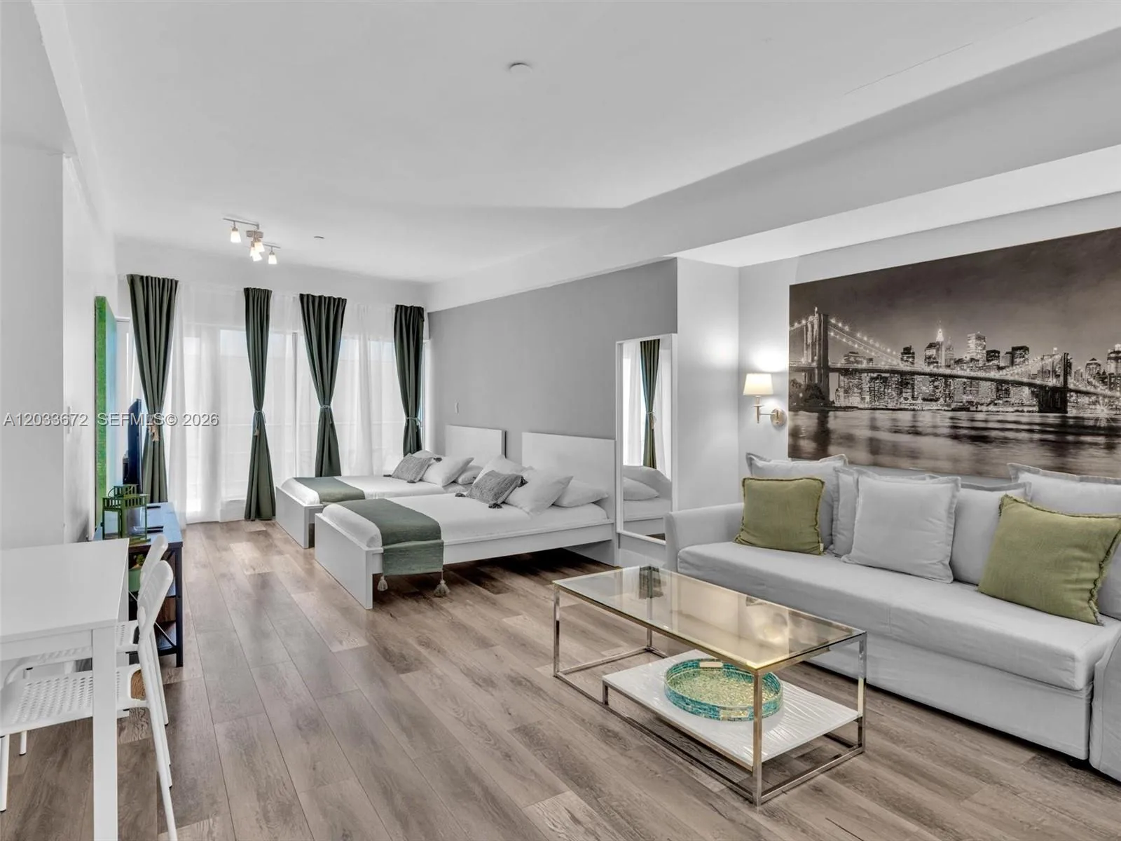 1052 Ocean Dr # C203, Miami Beach, FL 33139 photo 2