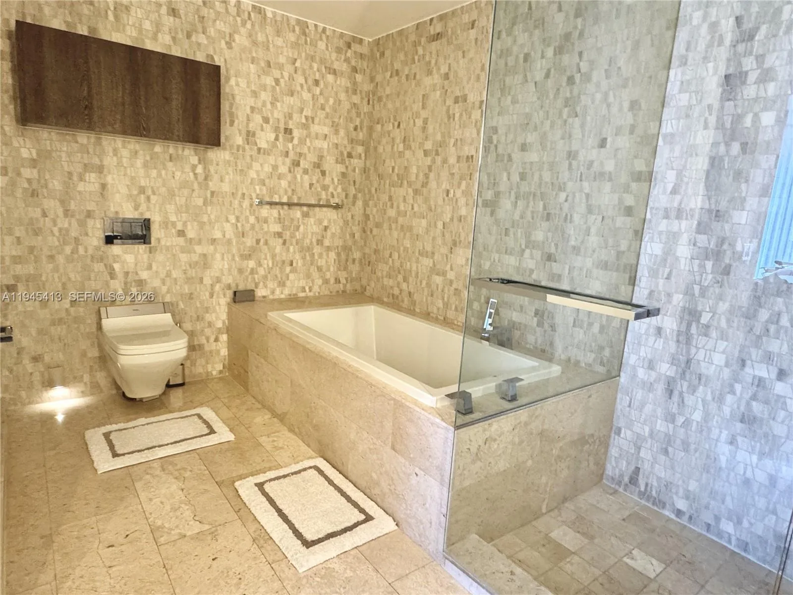 68 SE 6th St # 903, Miami, FL 33131 photo 10