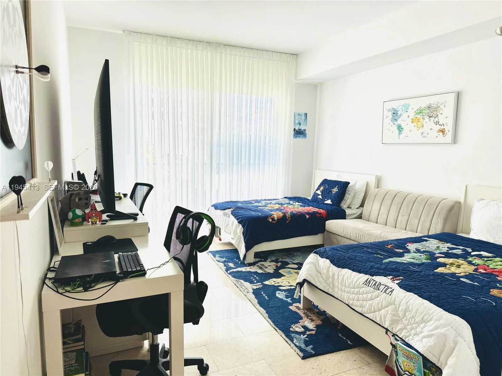 68 SE 6th St # 903, Miami, FL 33131 photo 11