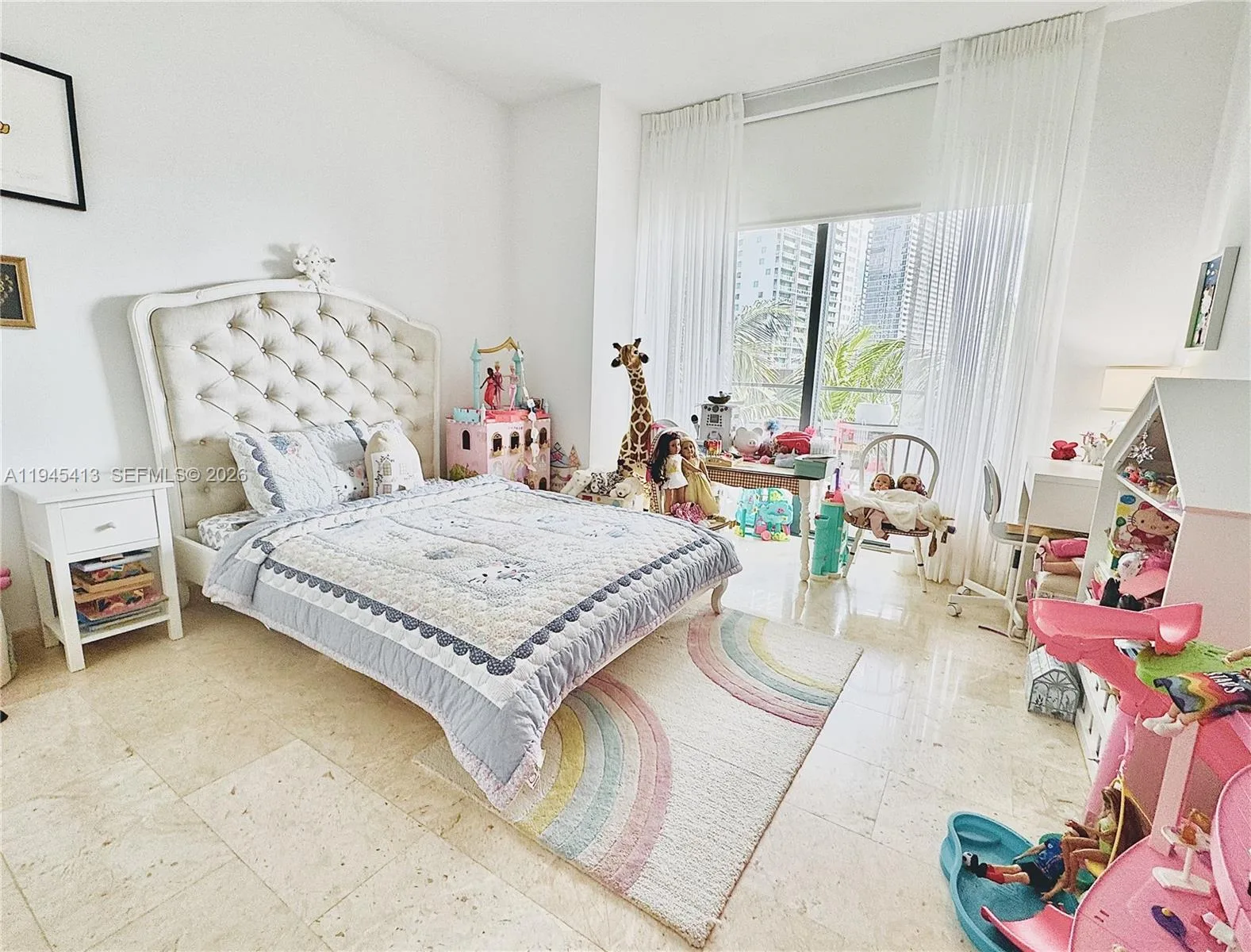 68 SE 6th St # 903, Miami, FL 33131 photo 9