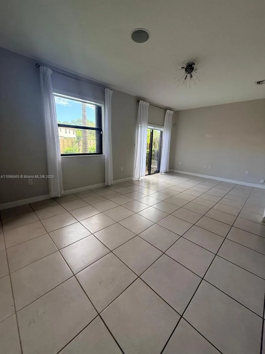 12715 SW 230th Ter, Miami, FL 33170 photo 9