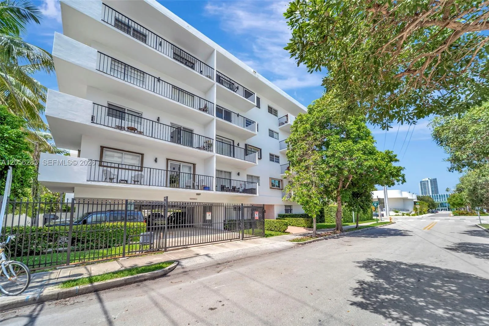 1900 Meridian Ave # 303, Miami Beach, FL 33139