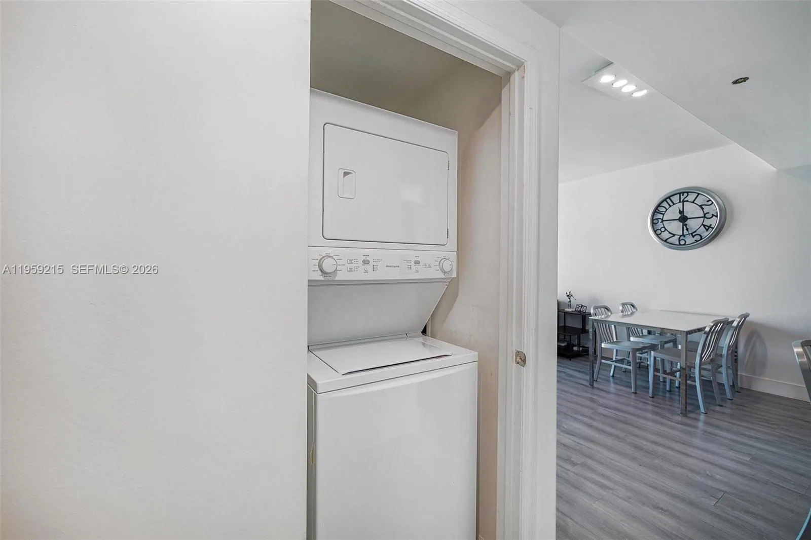 500 Brickell Ave # 1903, Miami, FL 33131 photo 12