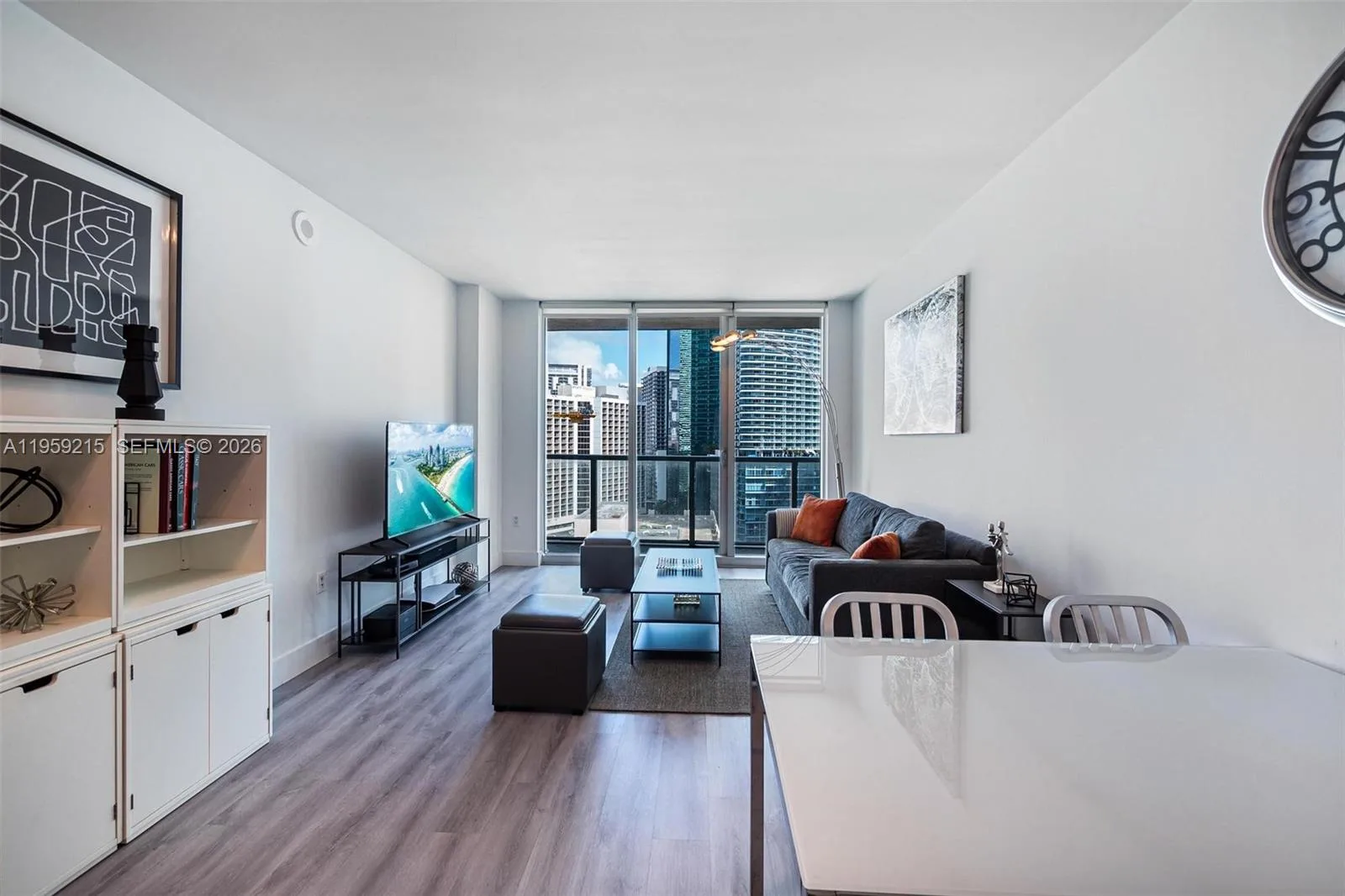 500 Brickell Ave # 1903, Miami, FL 33131 photo 2